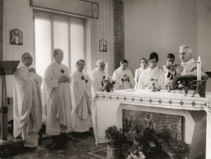 Don ANgelo Viganò concelebrante